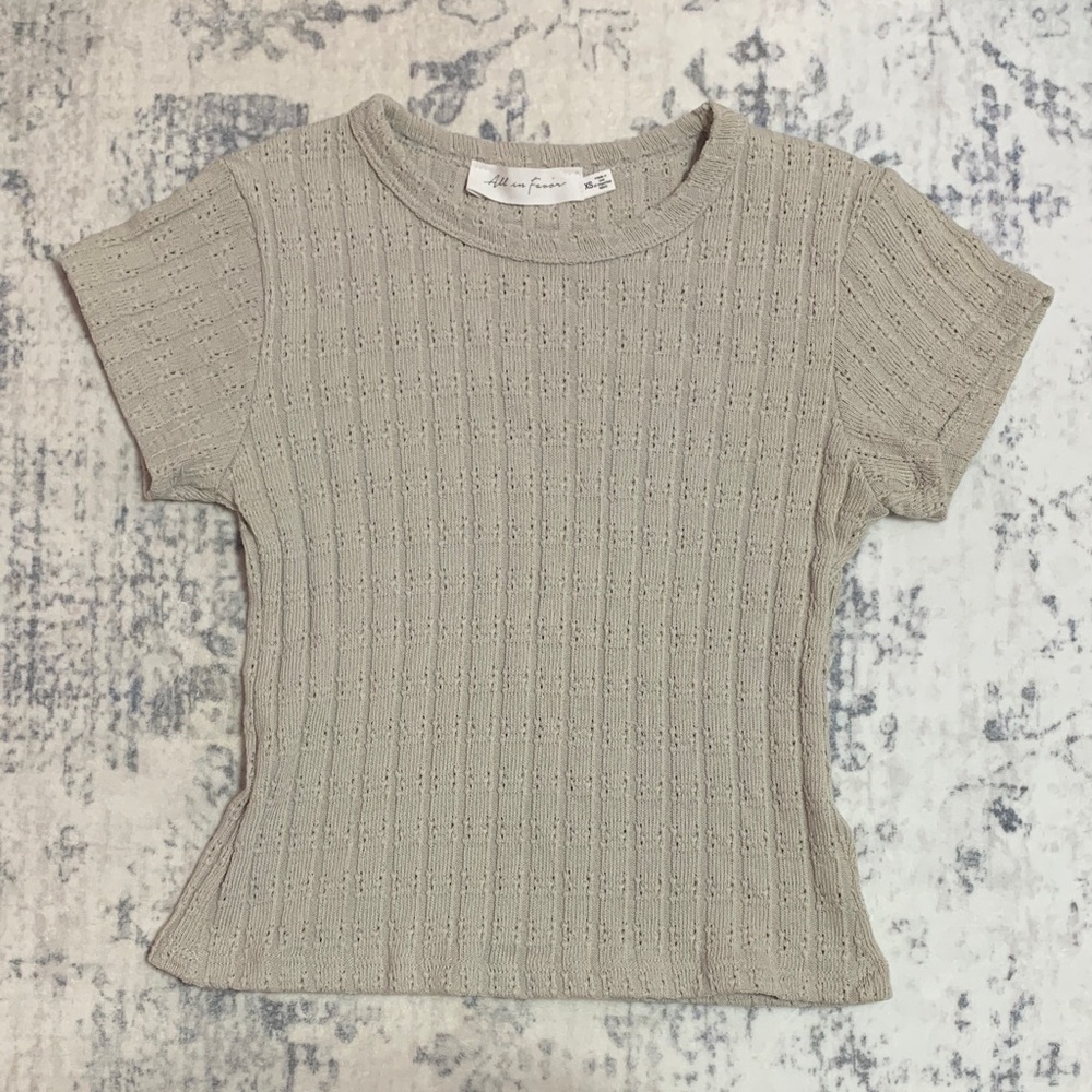 Light Grey Knit Short Sleeve Top